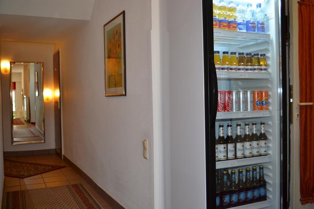 米奈沃伽尼酒店 杜塞尔多夫 外观 照片